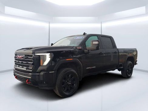 Used 2025 GMC Sierra 2500 AT4 image 7