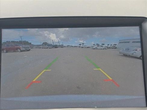 Used 2018 Ford Taurus SEL w/ Equipment Group 201A image 10