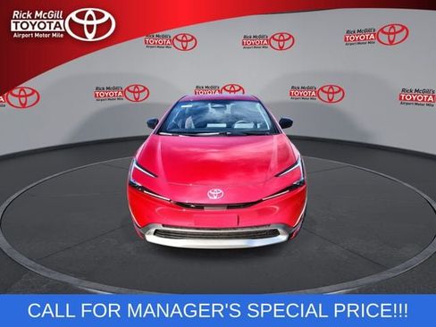 New 2026 Toyota Prius Plug-In Hybrid FWD image 3