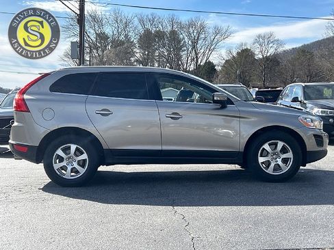 Used 2011 Volvo XC60 3.2 image 7