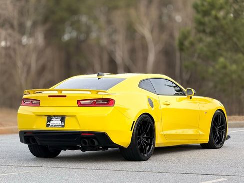 Used 2018 Chevrolet Camaro SS image 10
