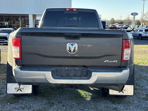 Used 2024 RAM 3500 Tradesman w/ Chrome Appearance Group image 5