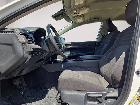 Used 2025 Toyota Camry LE FWD image 22