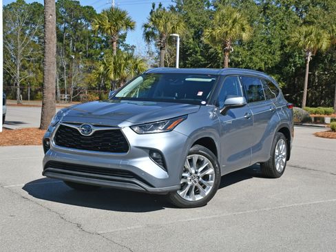 Used 2020 Toyota Highlander Limited image 6