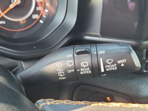 Used 2024 Jeep Wrangler Unlimited Sport AWD/4WD image 28