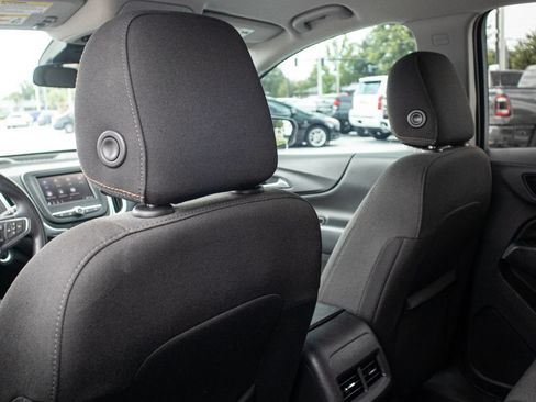 Used 2020 Chevrolet Equinox LT FWD image 21