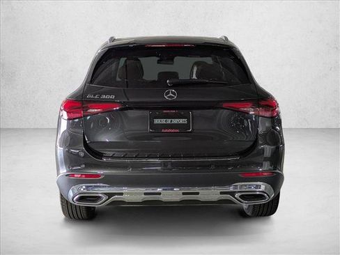 New 2026 Mercedes-Benz GLC 300 image 8