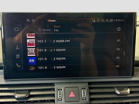 Certified 2025 Audi Q5 2.0T Premium Plus w/ Premium Plus Package AWD/4WD image 15