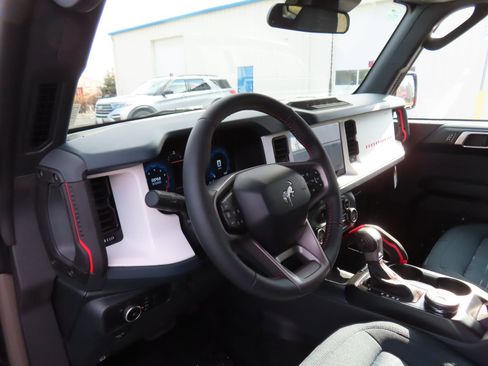 New 2026 Ford Bronco Heritage Edition image 9