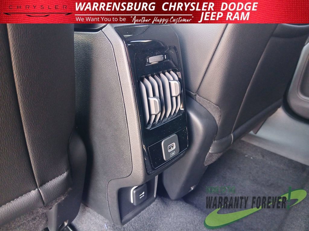 New 2026 Jeep Compass Latitude AWD/4WD image 15