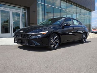 New 2025 Hyundai Elantra Limited