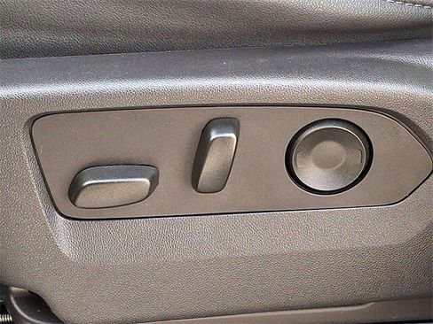 Used 2024 GMC Sierra 1500 SLT w/ SLT Premium Plus Package image 27