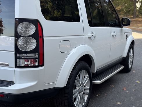 Used 2016 Land Rover LR4 HSE LUX image 21