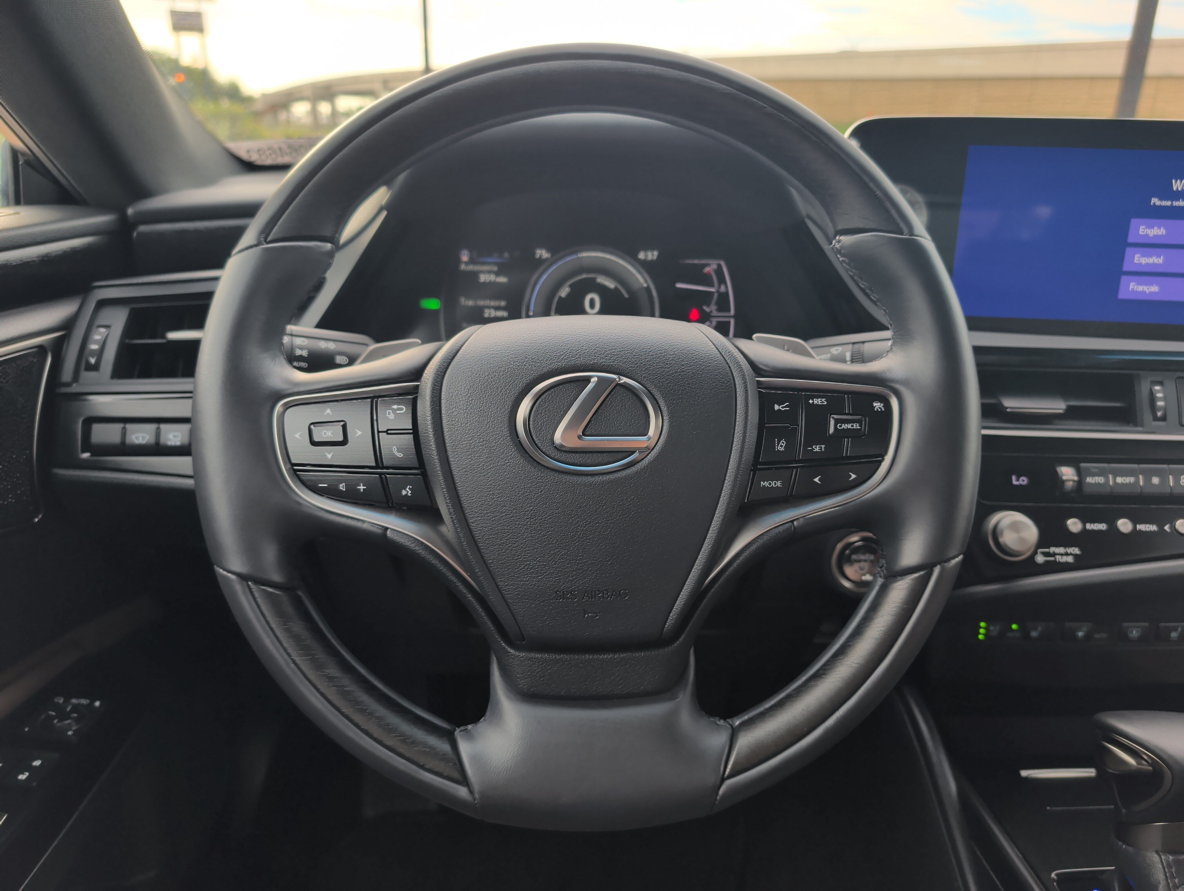 Used 2025 Lexus ES 300h Ultra Luxury w/ Accessory Package (Z1) FWD image 13