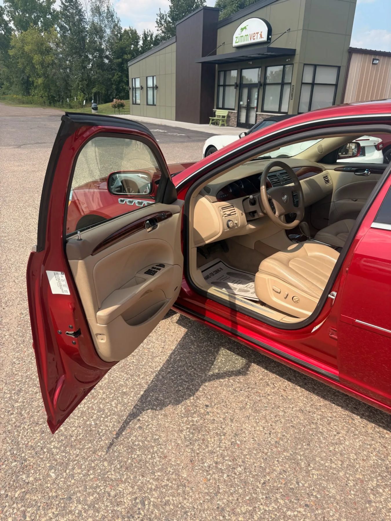 Used 2006 Buick Lucerne CXS w/ Driver Confidence Package FWD image 10