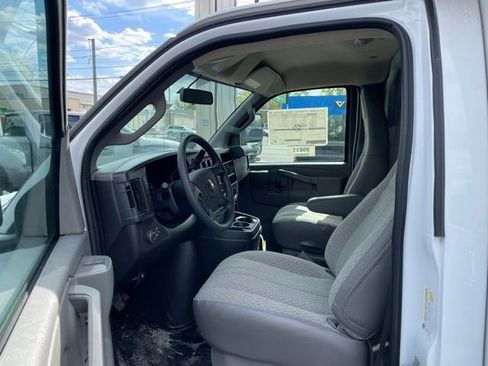 New 2025 Chevrolet Express 3500 w/ Power Convenience Package RWD image 8