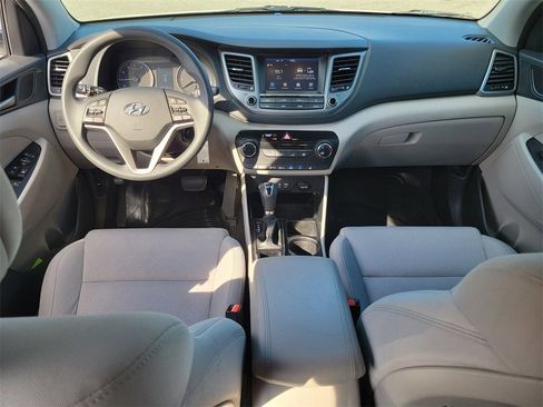 Used 2018 Hyundai Tucson SEL image 12