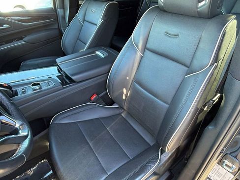 Used 2024 Cadillac Escalade ESV Sport w/ Touring Package image 22