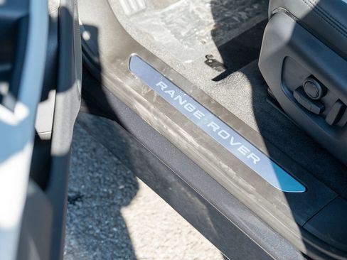 New 2026 Land Rover Range Rover Evoque Dynamic SE image 16