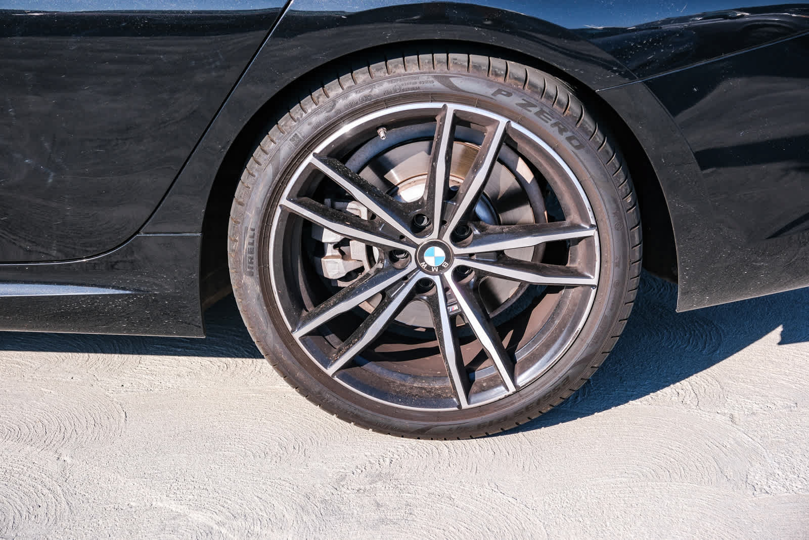 Used 2019 BMW 330i Sedan w/ M Sport Package RWD image 9