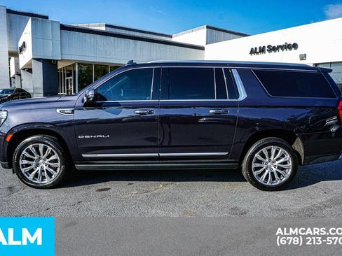 Used 2023 GMC Yukon XL Denali RWD image 6
