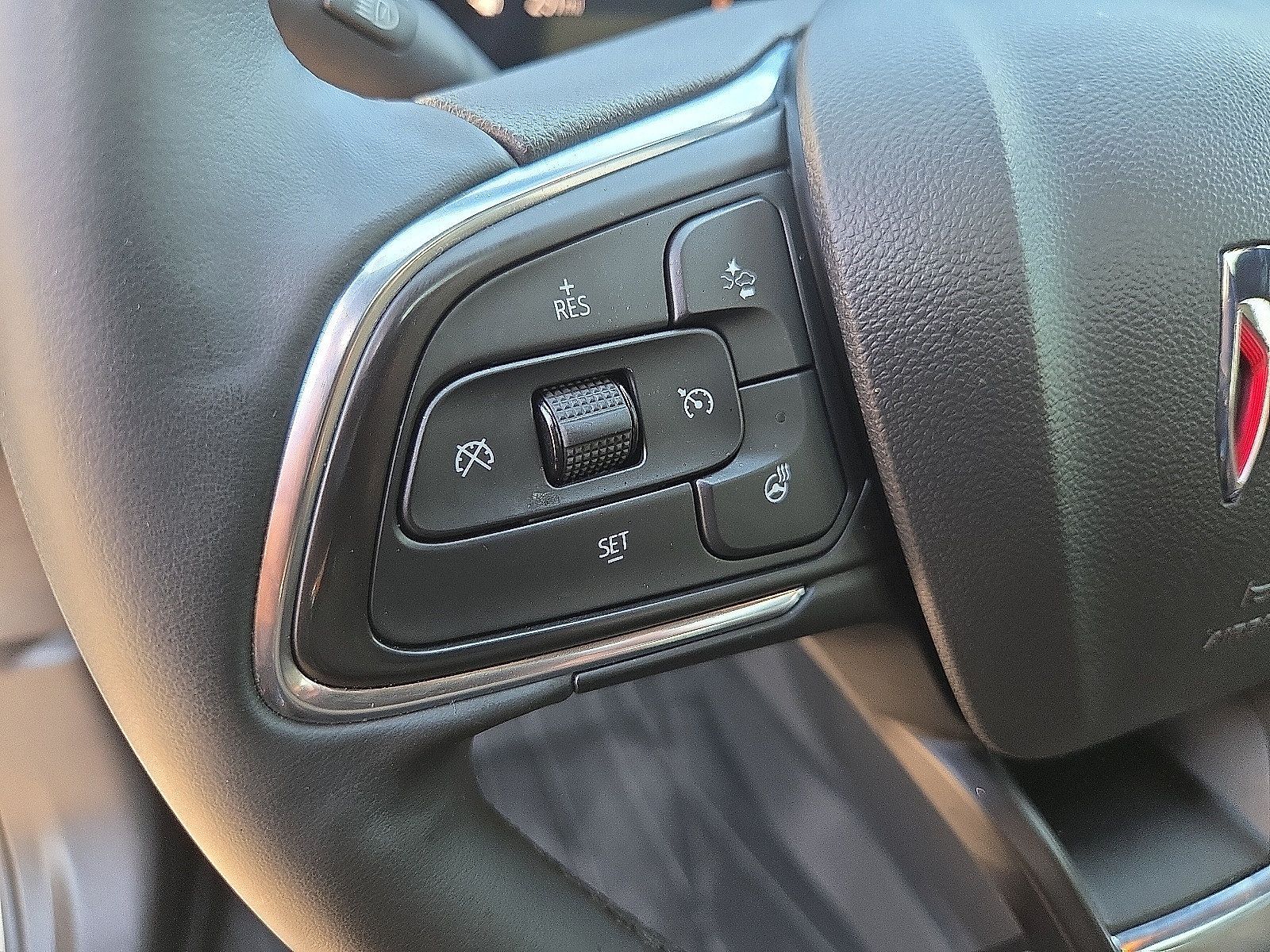 Used 2025 Buick Envista Avenir FWD image 12