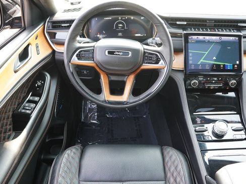 Certified 2025 Jeep Grand Cherokee L Summit AWD/4WD image 23