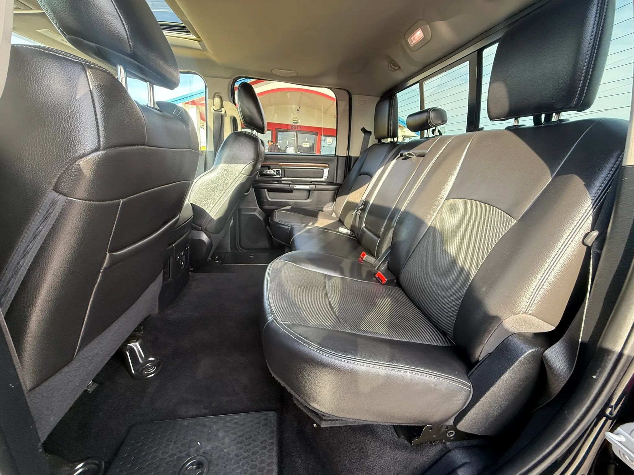 Used 2014 RAM 3500 Laramie AWD/4WD image 16