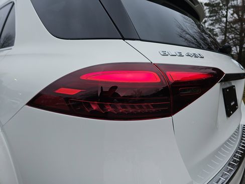 Certified 2026 Mercedes-Benz GLE 450 4MATIC image 37