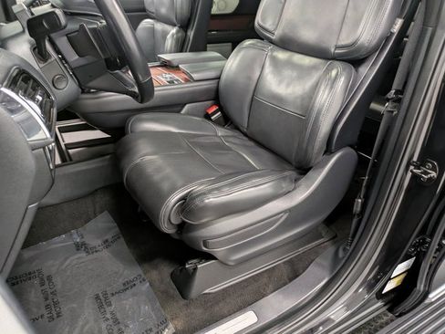 Certified 2022 Lincoln Navigator Reserve image 9