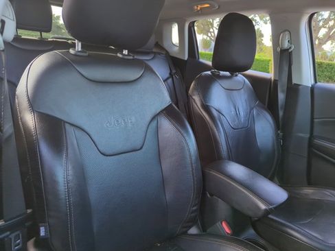 Used 2020 Jeep Compass Limited image 24