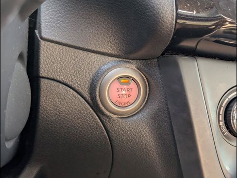 Used 2017 Nissan Sentra SV FWD image 17