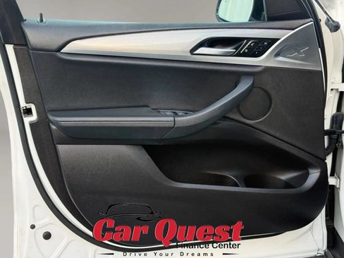 Used 2021 BMW X3 xDrive30i w/ Convenience Package (ZC2) AWD/4WD image 11