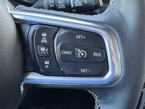 Certified 2025 Jeep Wrangler Sahara w/ Safety Group AWD/4WD image 19