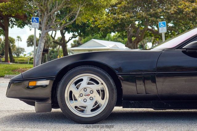 Used 1990 Chevrolet Corvette ZR-1 RWD image 4