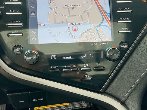 Used 2020 Toyota Camry XSE image 16