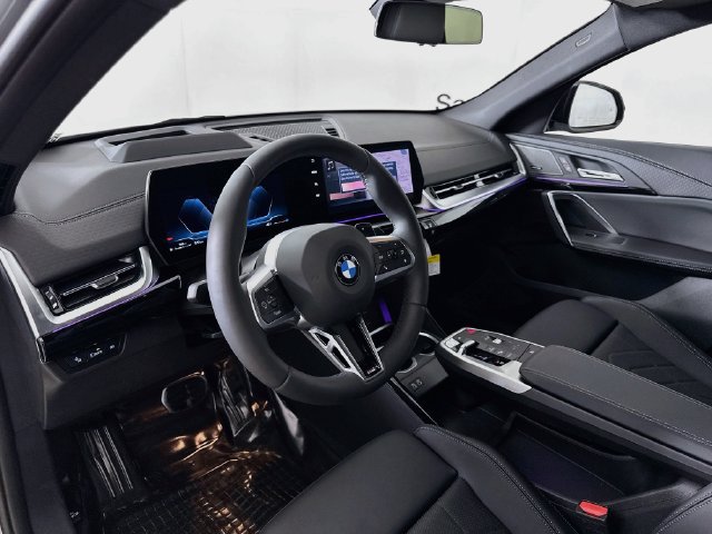 Used 2026 BMW X2 xDrive28i w/ Technology Package AWD/4WD image 9