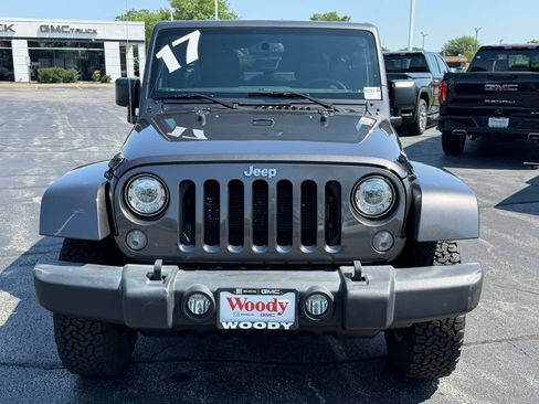 Used 2017 Jeep Wrangler Unlimited Rubicon w/ Connectivity Group AWD/4WD image 19