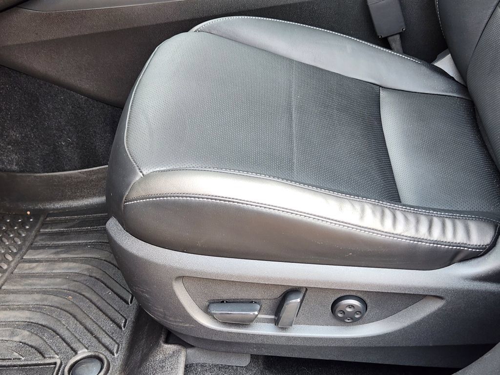 Used 2025 INFINITI QX55 Essential AWD/4WD image 8