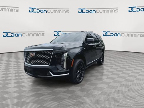 Used 2025 Cadillac Escalade Premium Luxury w/ Touring Package AWD/4WD image 6