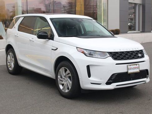 Used 2025 Land Rover Discovery Sport S image 10