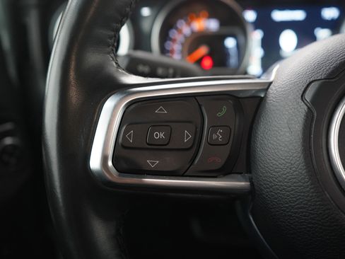 Used 2023 Jeep Wrangler Unlimited Sahara AWD/4WD image 25