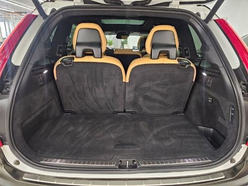 Used 2021 Volvo XC90 T8 Inscription w/ Protection Package Premier AWD/4WD image 40