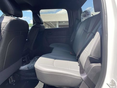 New 2026 RAM 5500 Tradesman w/ Chrome Appearance Group AWD/4WD image 19