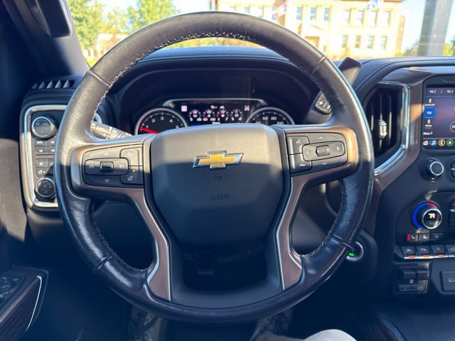 Used 2020 Chevrolet Silverado 1500 High Country w/ Technology Package AWD/4WD image 16
