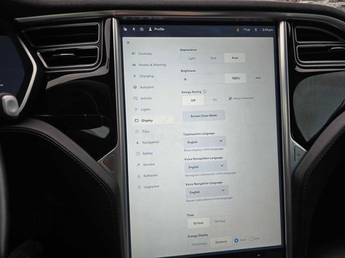 Used 2015 Tesla Model S 70D image 34