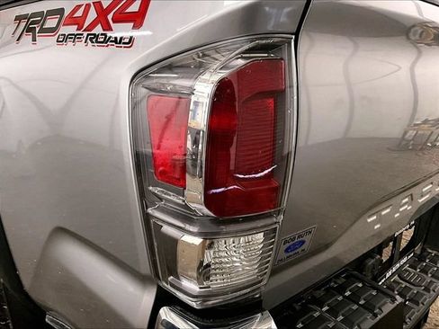 Used 2023 Toyota Tacoma TRD Off-Road AWD/4WD image 28