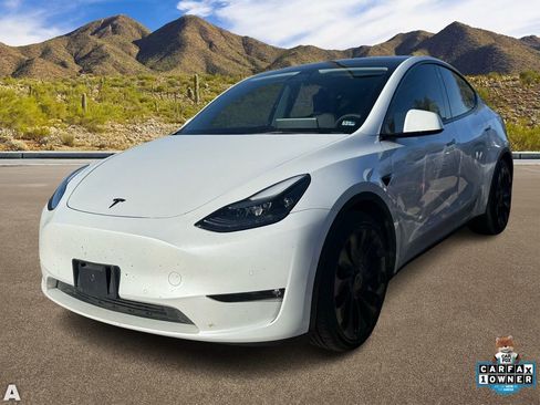 Used 2022 Tesla Model Y Performance image 2