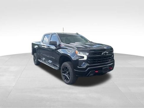 Used 2022 Chevrolet Silverado 1500 LT Trail Boss AWD/4WD image 7