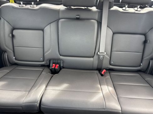 Used 2024 GMC Sierra 1500 SLT w/ SLT Premium Plus Package image 22